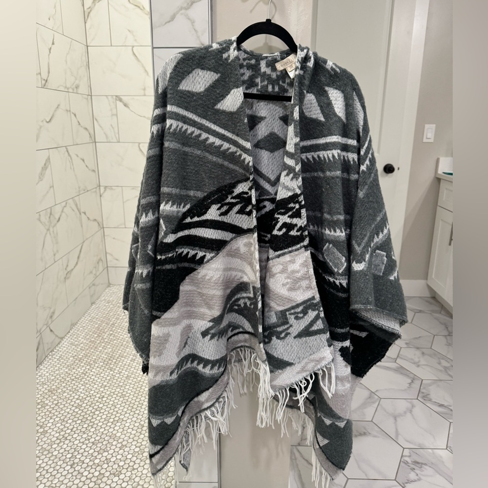 Love stitch Aztec shawl
